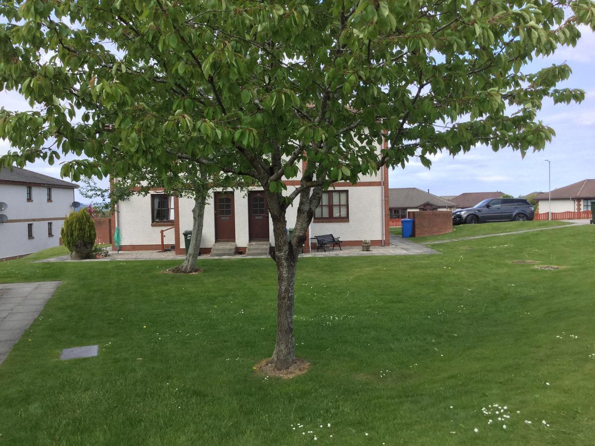One-Bedroom Apartment - Wyvis Free Parking Inverness Exterior photo